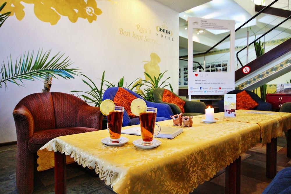 Nb Hotel With Free Parking リガ エクステリア 写真